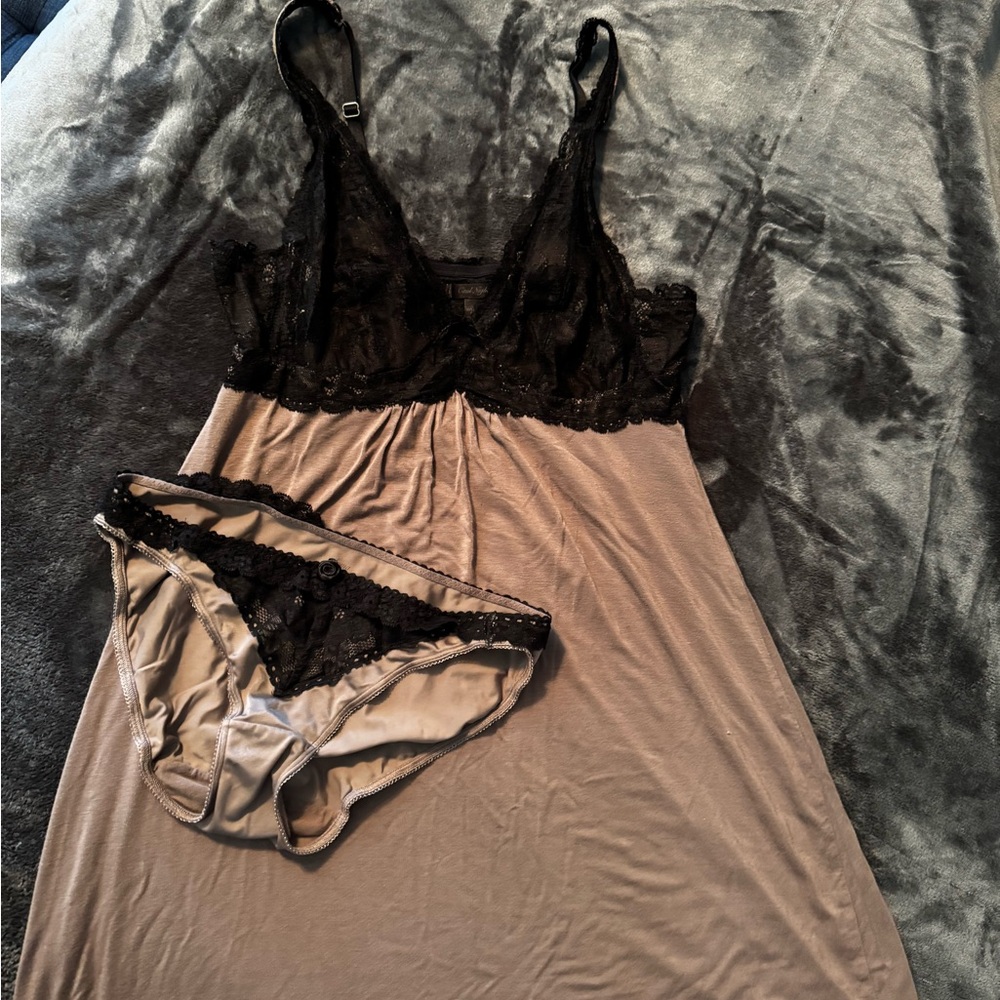 Elegant Black and Tan Lace Lingerie Set